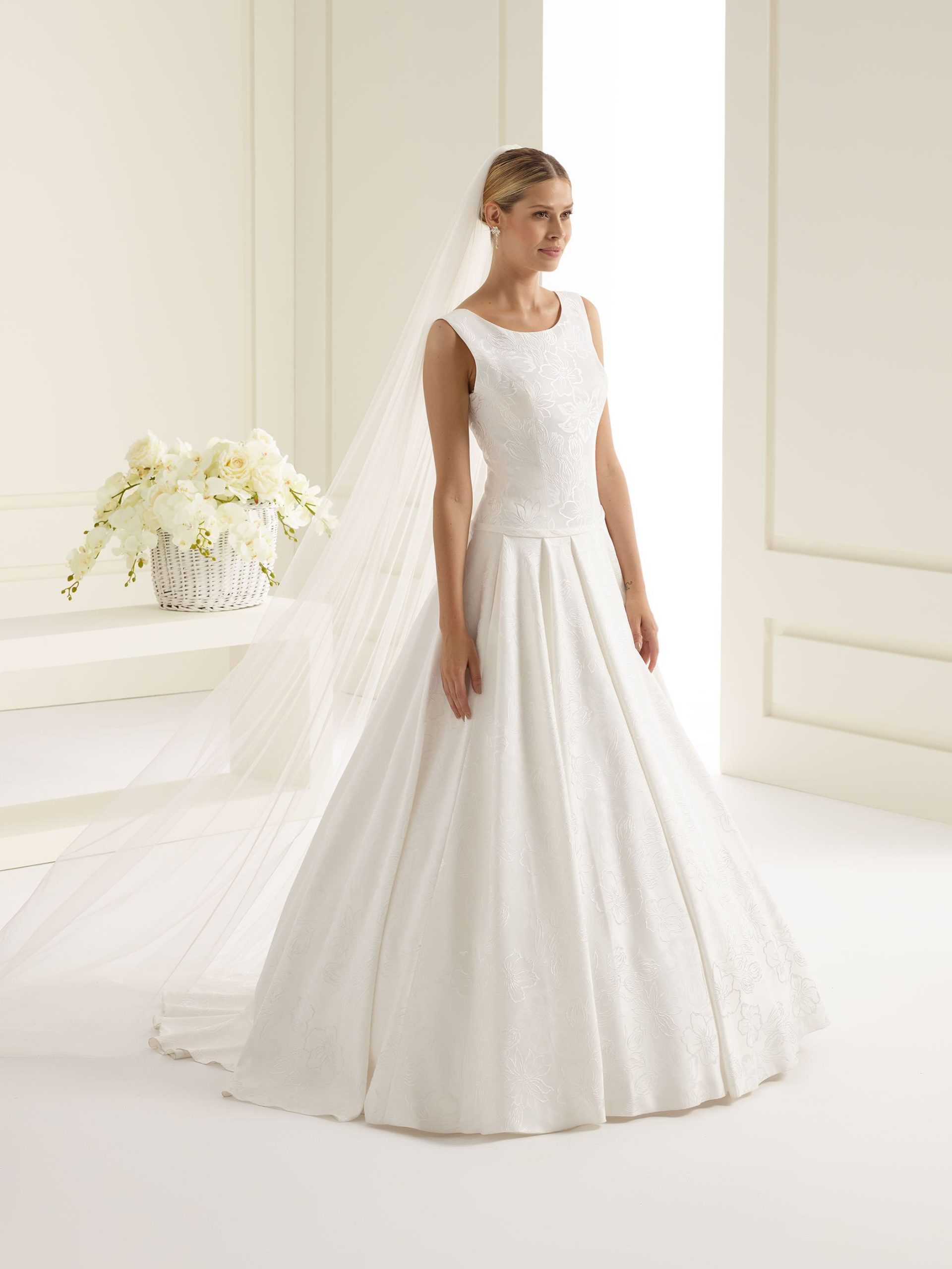 ivory chapel veil s226