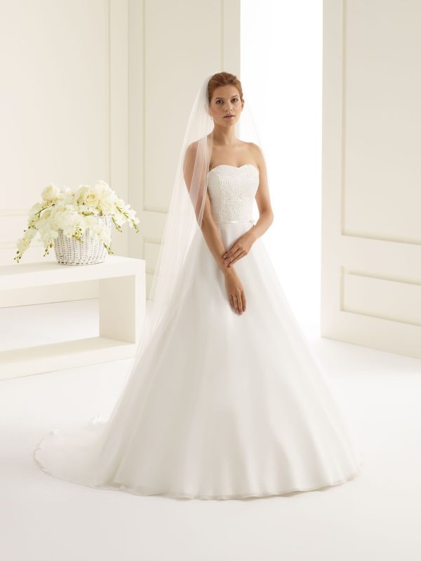 Plain Floor Length Veil with Cut Edge – S227