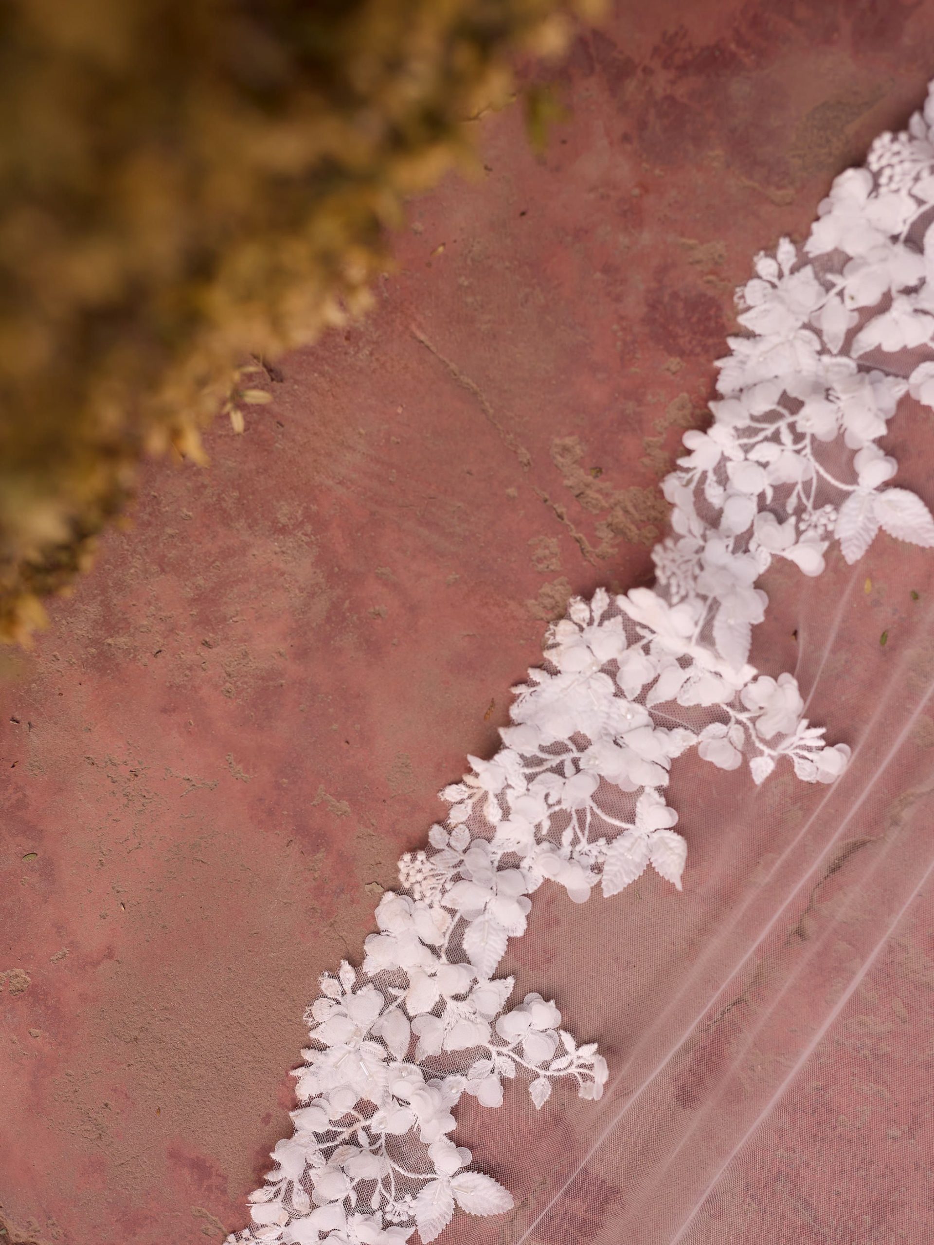 Royal Length 3D Lace Wedding Veil – S533