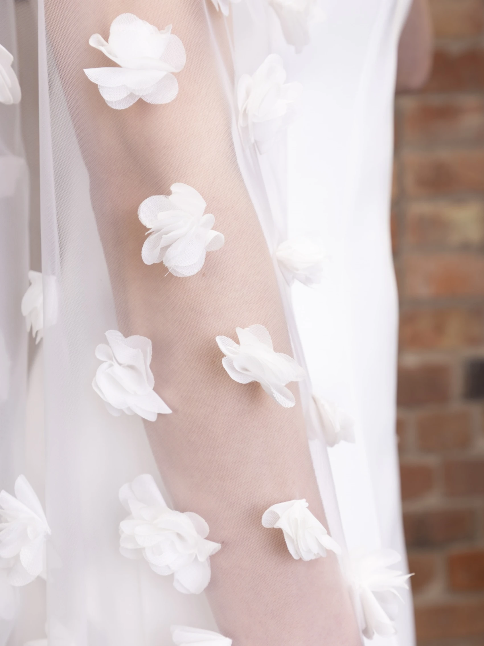 Cascading Flowers Cathedral Veil – PBV9017