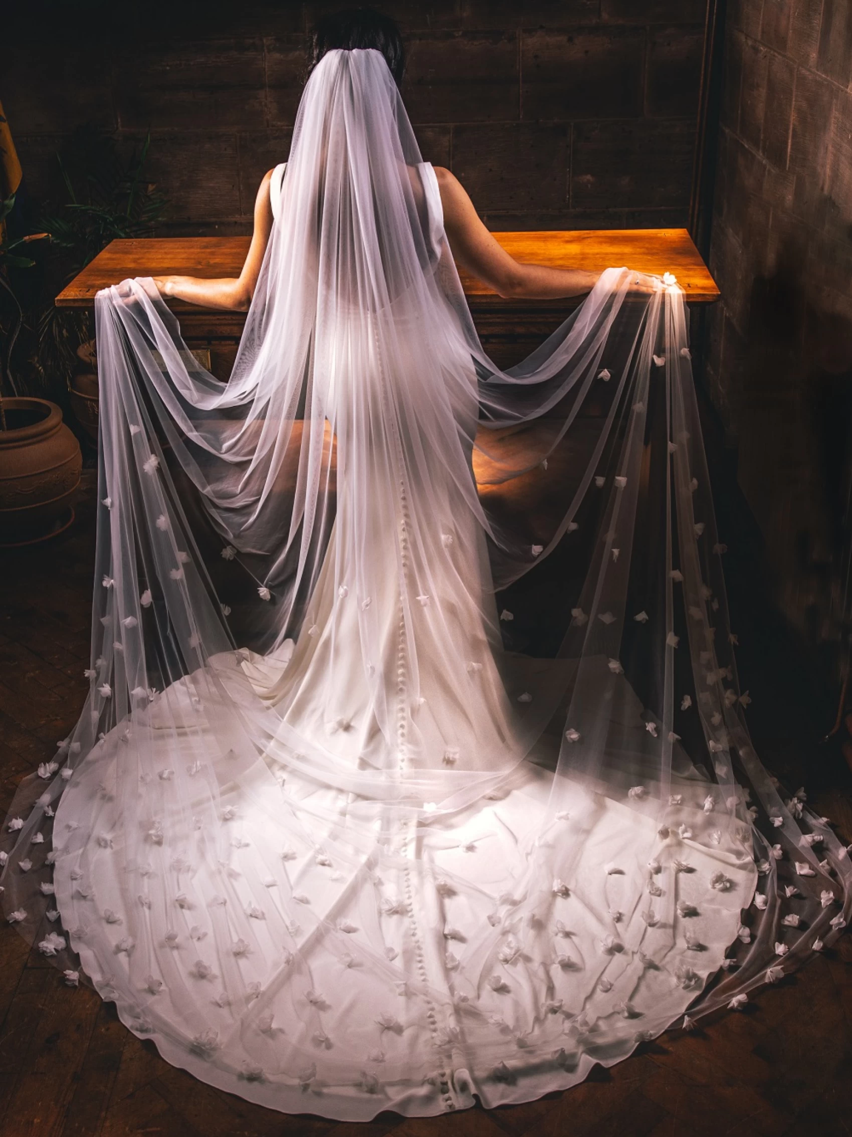 Cascading Flowers Cathedral Veil – PBV9017