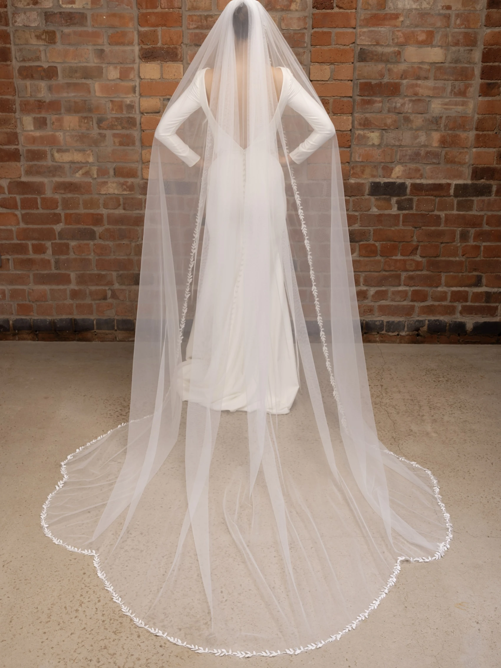 Leaf Lace Cathedral Veil PBV9056