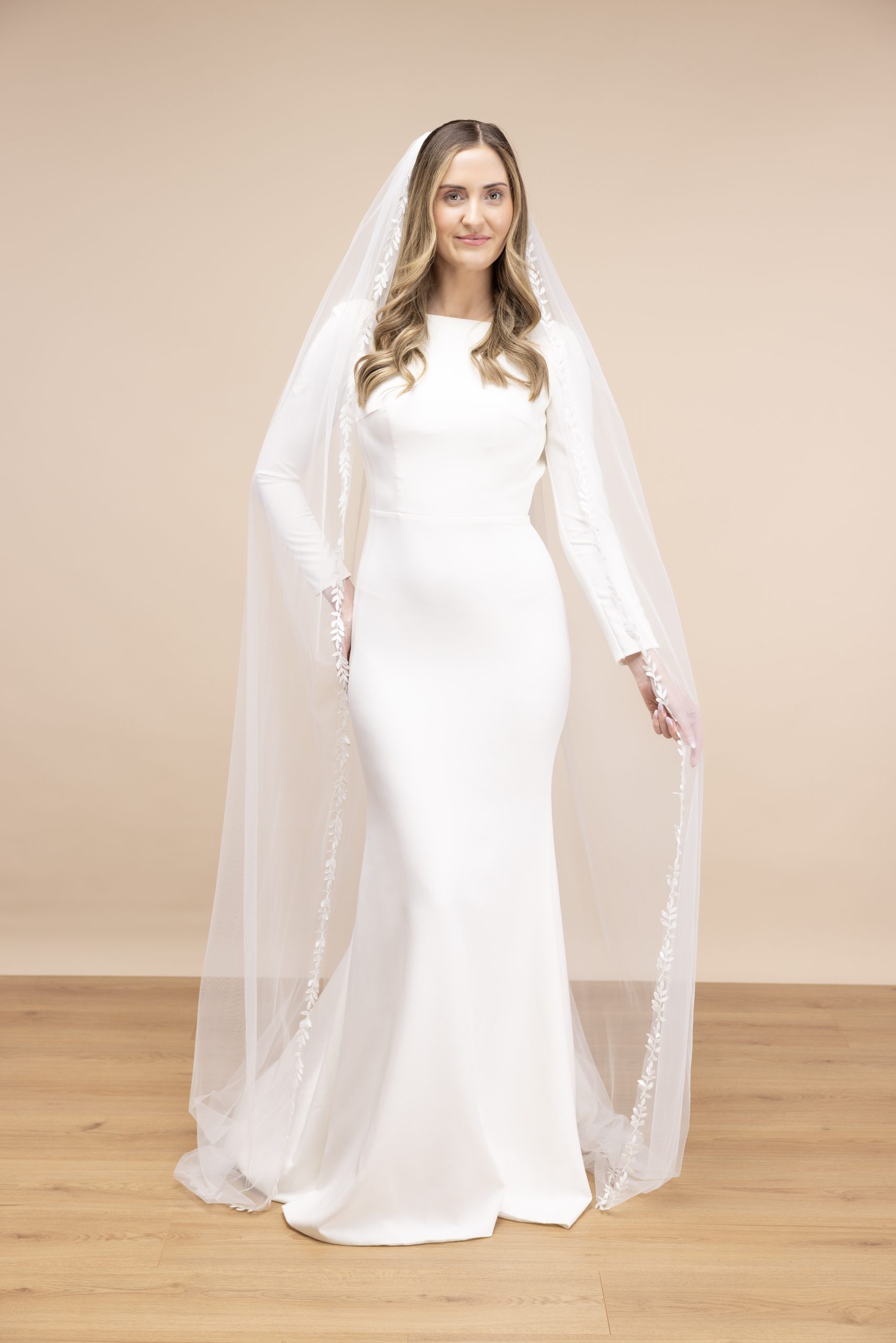 Leaf Lace Cathedral Veil PBV9056