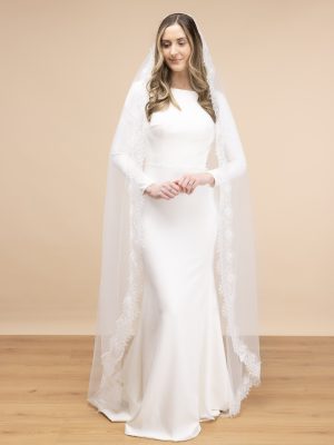 Chantilly Lace Cathedral Veil PBV9088