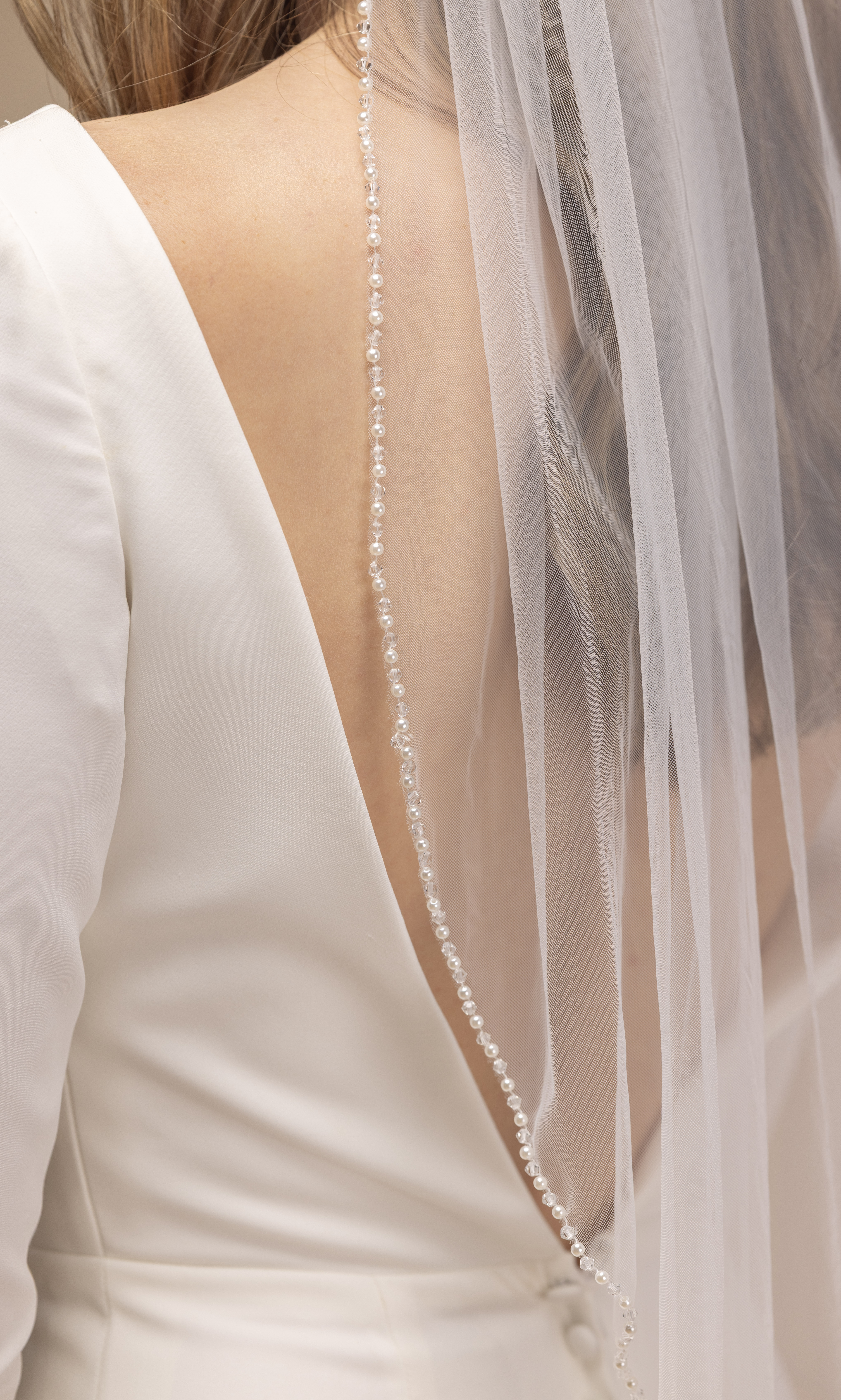 Pearl and Crystal Hip Veil – PBV9024