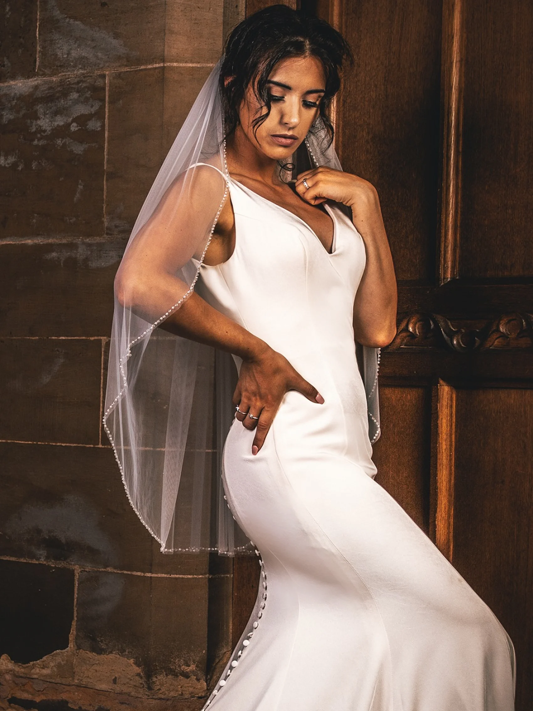 Pearl and Crystal Hip Veil – PBV9024